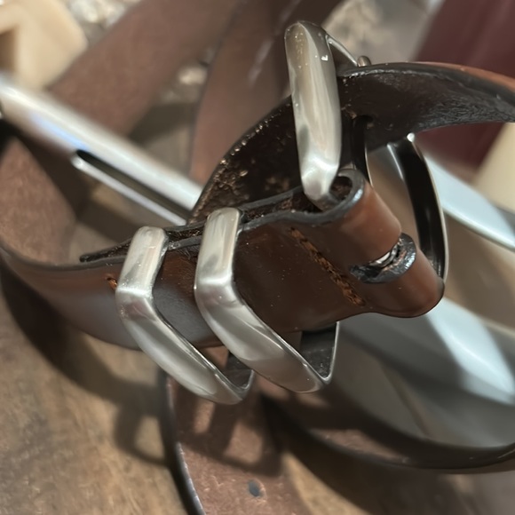 Mens Camel Colored Leather Belt Silver Hardware - Picture 4 of 9